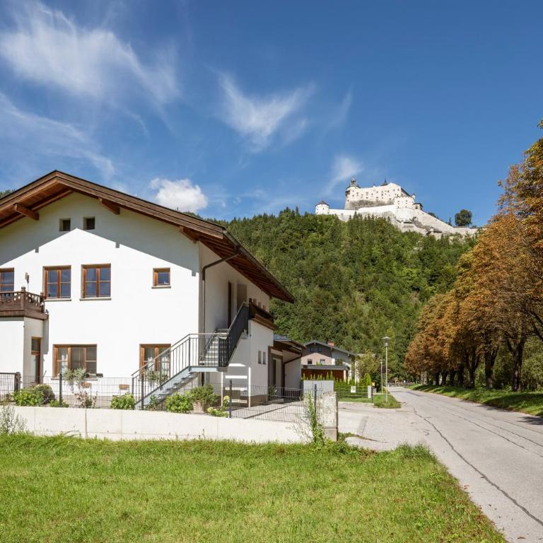 Panorama Mountain & Castle View Apartment D'Fidlerin Salzburg - Apartment mit 2 Schlafzimmern - 16