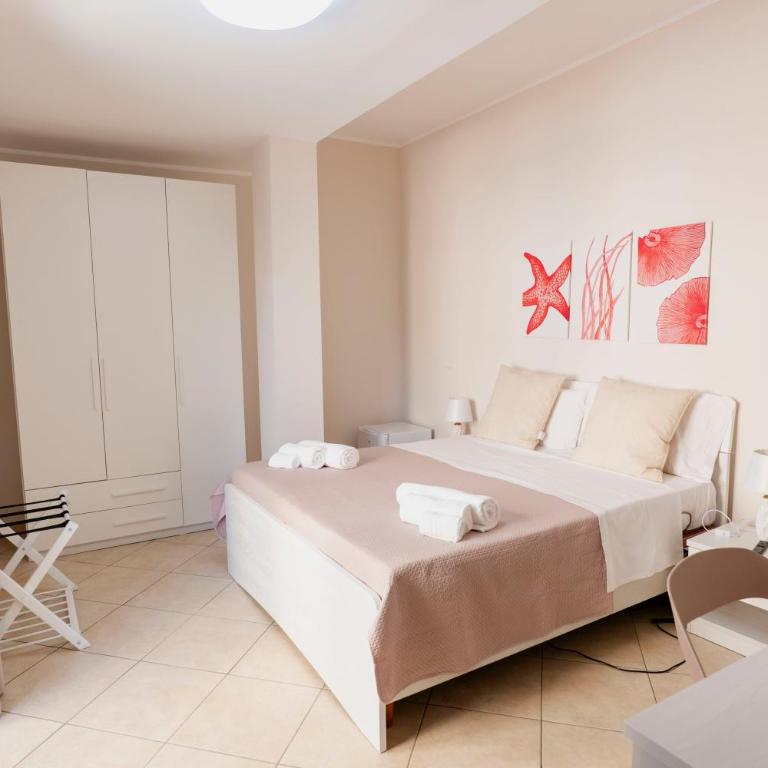 Luna di Sale - Romantic Sea Rooms & Apartments - Camera Matrimoniale Deluxe con Balcone - 13