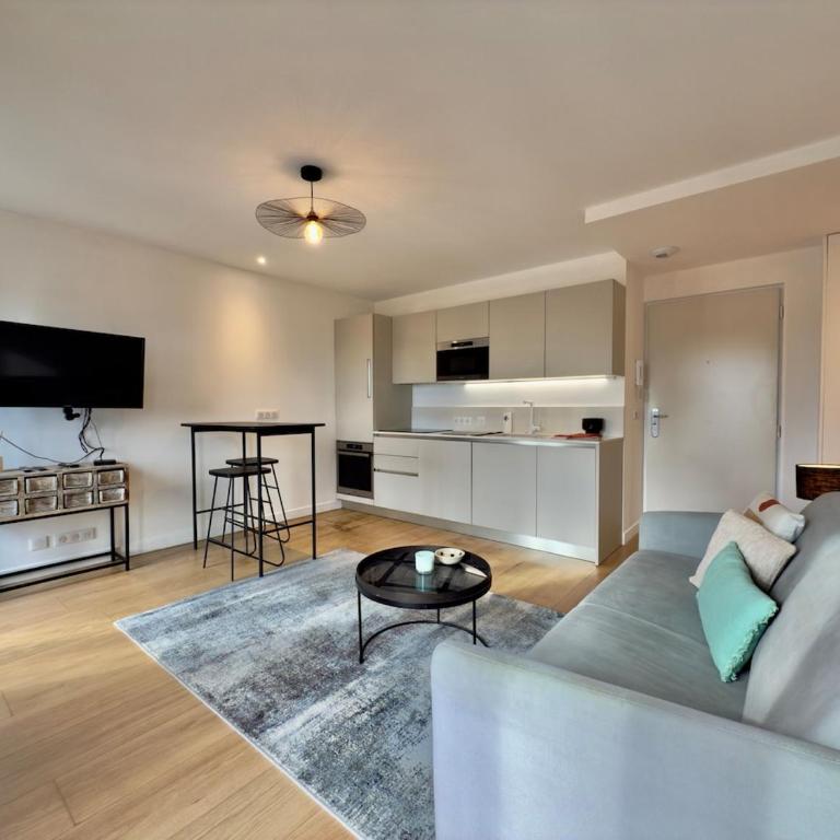 Moderne - Lumineux - Vue Port Antibes - Apartment mit 1 Schlafzimmer und Aussicht - 5