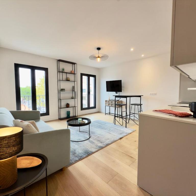 Moderne - Lumineux - Vue Port Antibes - Apartment mit 1 Schlafzimmer und Aussicht - 11