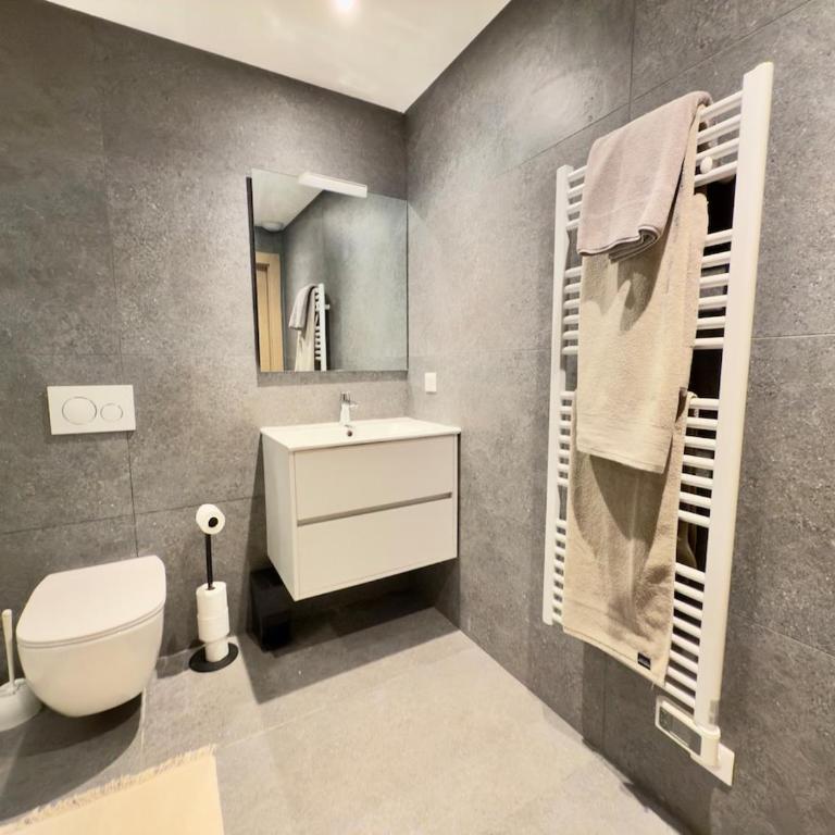 Moderne - Lumineux - Vue Port Antibes - Apartment mit 1 Schlafzimmer und Aussicht - 13