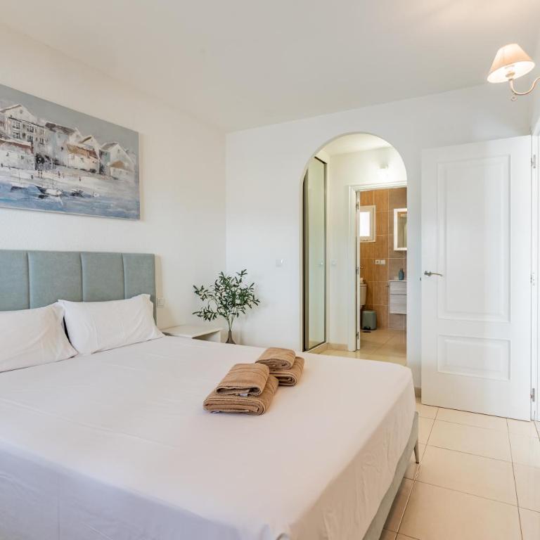 Sunset Hideaway-Roque del Conde - Two-Bedroom Apartment - 65