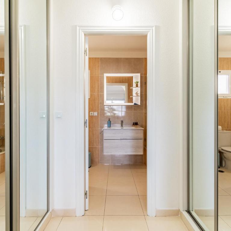 Sunset Hideaway-Roque del Conde - Two-Bedroom Apartment - 33