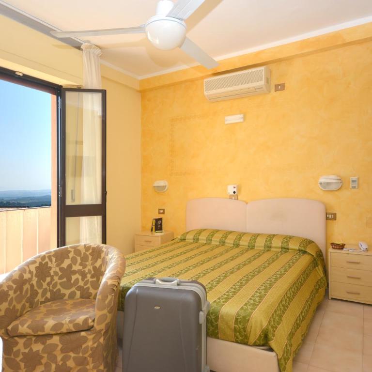 Albergo Martini - Camera Matrimoniale/Doppia con Letti Singoli - 10