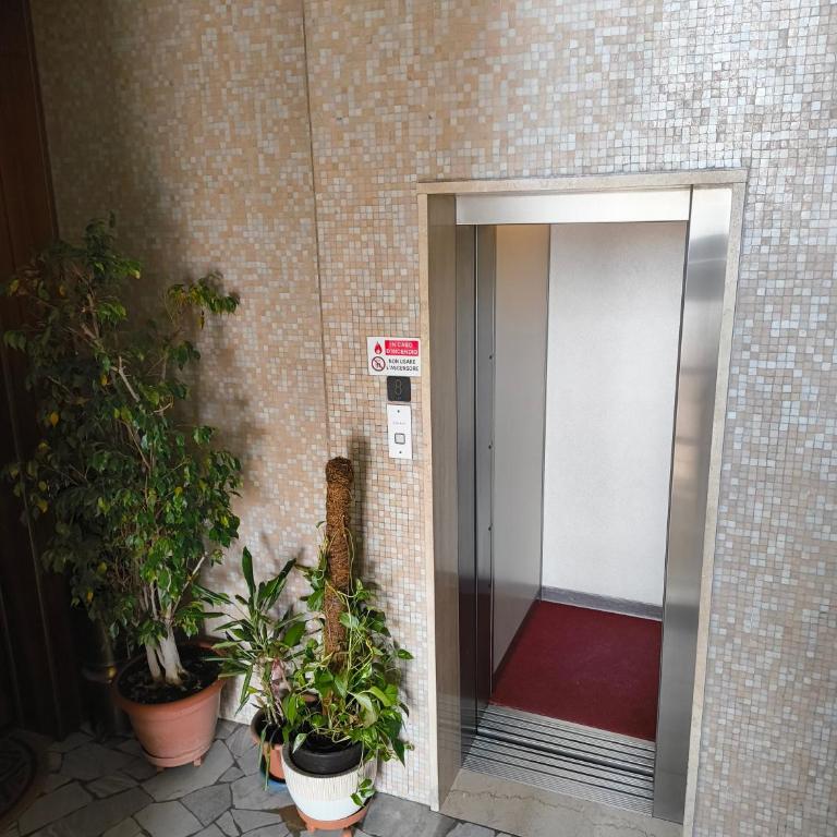 Attico Lux - penthouse with garage next to the metro - Appartamento Superior con 2 Camere da Letto - 50