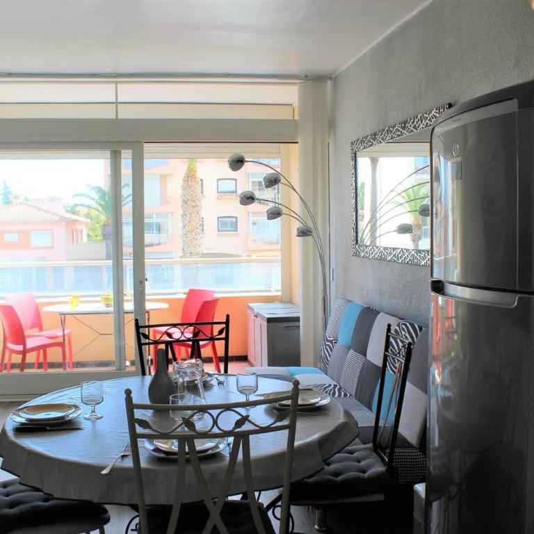 Agréable appartement T2 avec loggia proche commerces et plage - 4ALB24 - Appartement avec Terrasse - 8