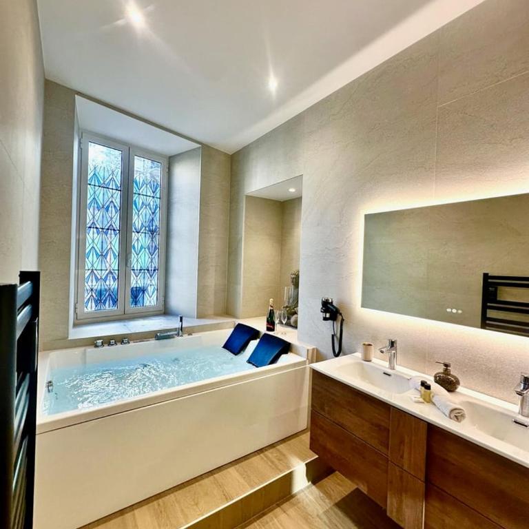 Magnifique appartement - Jacuzzi - Port de Nice - Appartement Deluxe - 2