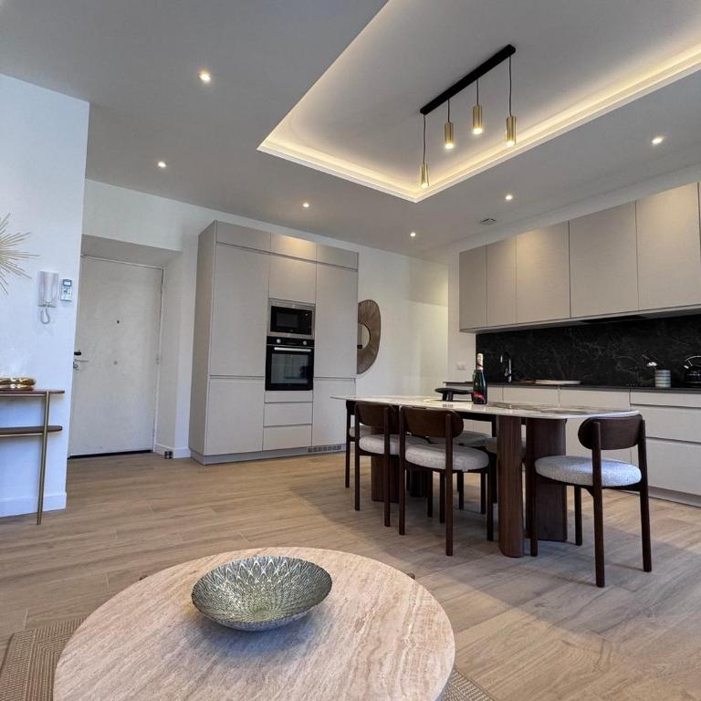Magnifique appartement - Jacuzzi - Port de Nice - Appartement Deluxe - 4