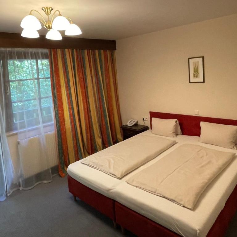 Hotel Batzenhäusl - Doppelzimmer mit Gartenblick - 1