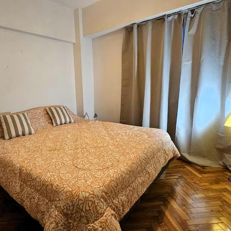 Departamento en Recoleta sobre calle Azcuenaga - Apartamento de 1 dormitorio - 10