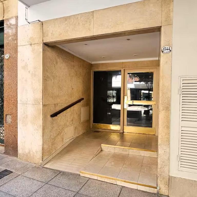 Departamento en Recoleta sobre calle Azcuenaga - Apartamento de 1 dormitorio - 22