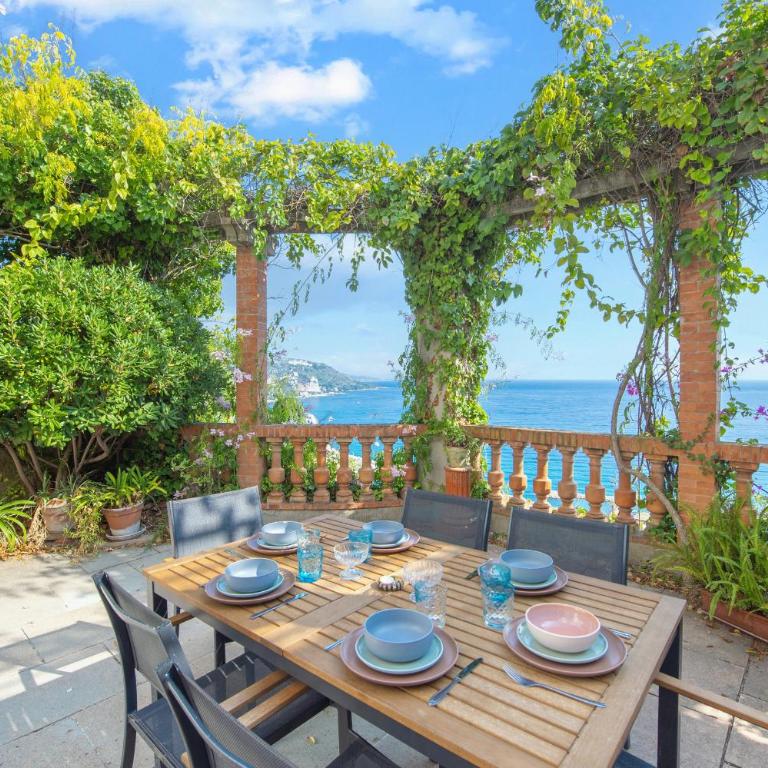 Menton Garavan, paradis face a la mer - Maison 2 Chambres - 1