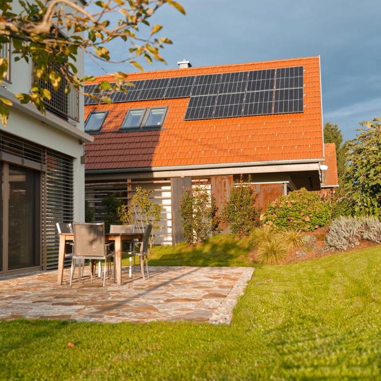 Stilvolles Ferienhaus Südsteiermark ruhige Lage top Aussicht & E-Ladestation - Haus mit 3 Schlafzimmern - 53