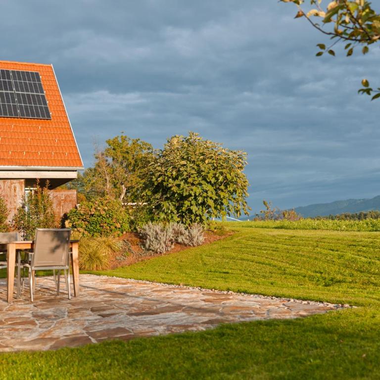 Stilvolles Ferienhaus Südsteiermark ruhige Lage top Aussicht & E-Ladestation - Haus mit 3 Schlafzimmern - 54