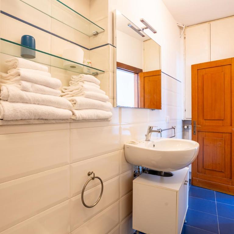 L'Arpara Casa al Molo dal Mare al Castello - Appartamento con 1 Camera da Letto - 10