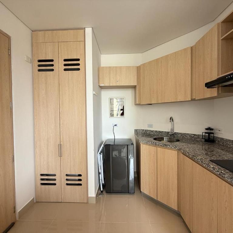 Edificio Eira - Studio with Balcony - 13