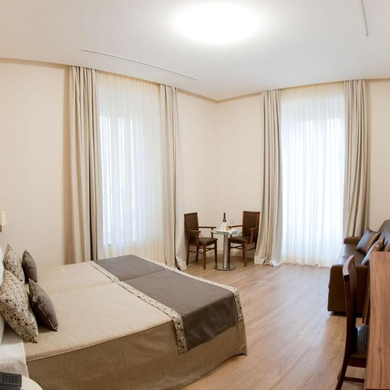 Navona Luxury Guesthouse - Camera Matrimoniale Luxury con Letto Supplementare - 7