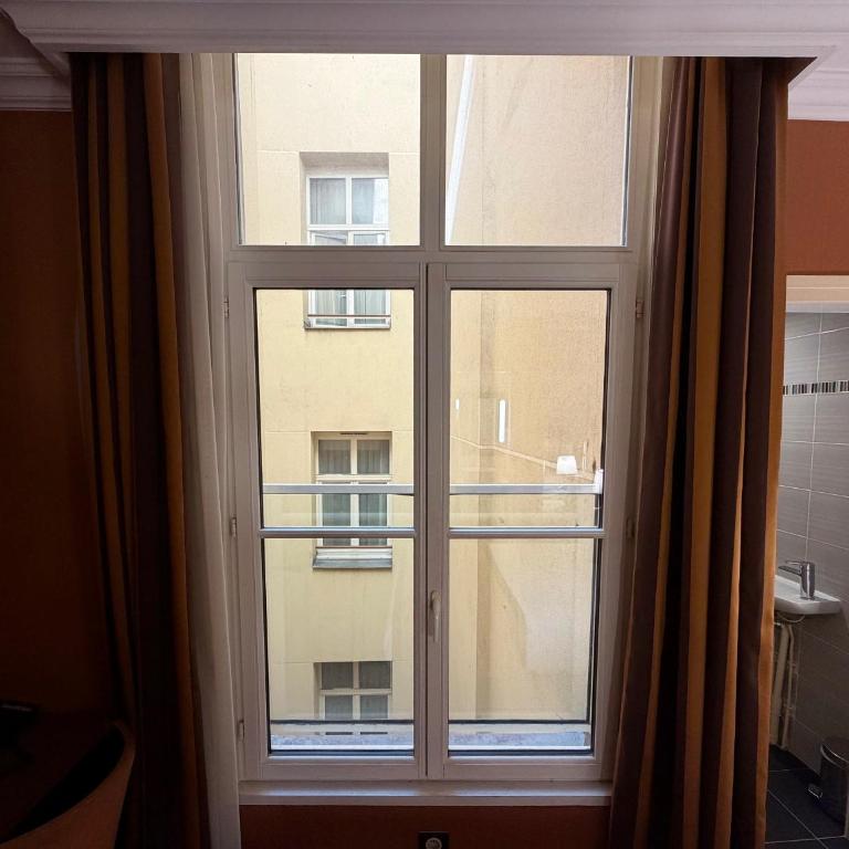 Hôtel 85 Saint Honore - Chambre Double Classique - Vue sur Cour - 6