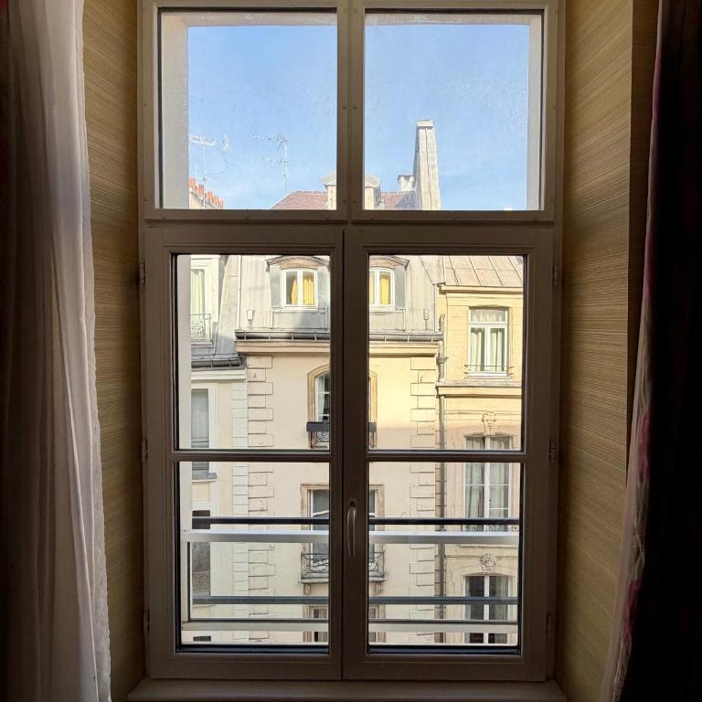 Hôtel 85 Saint Honore - Chambre Double Deluxe - Vue sur Ville - 6
