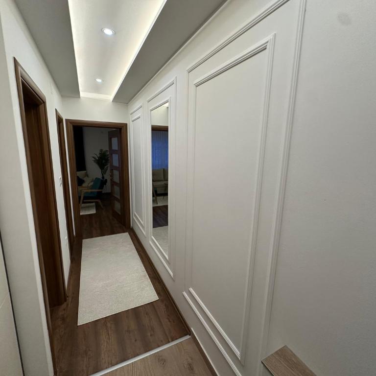 Elit Lux Apartments - One-Bedroom Apartment - 4