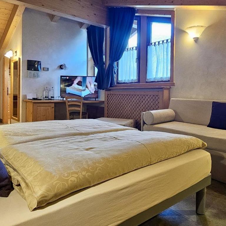 Albergo Alpenrose - Camera Quadrupla - 4