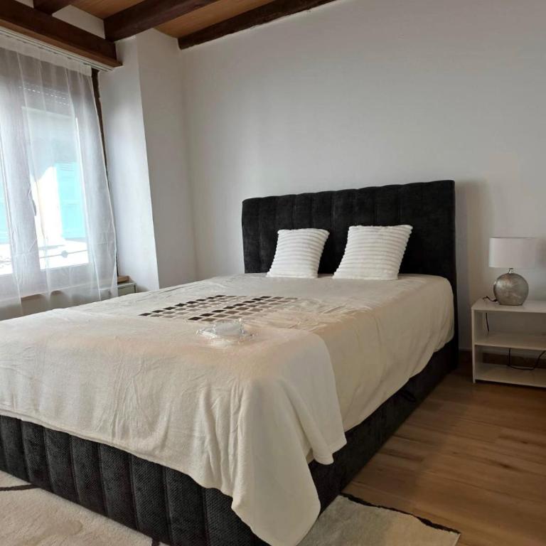 appartement confortable en centre ville - Appartement 2 Chambres - 4
