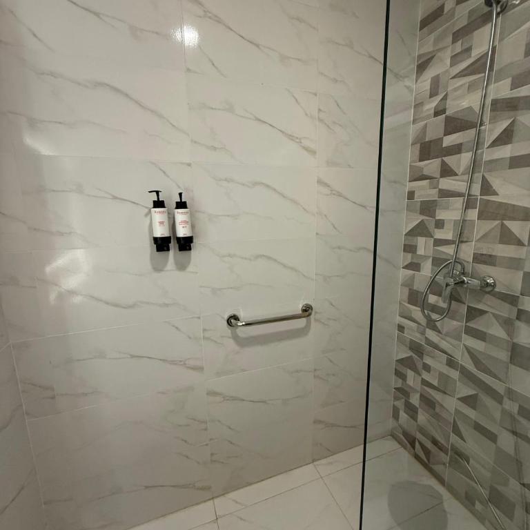 Ramada Suites by Wyndham Asuncion Aeropuerto - Twin Room - Non-Smoking - 7