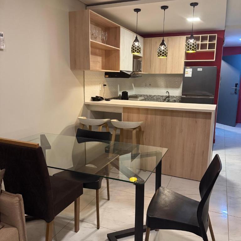 Ramada Suites by Wyndham Asuncion Aeropuerto - Superior Room with One King Bed and Two Single Beds - Non-Smoking - 3