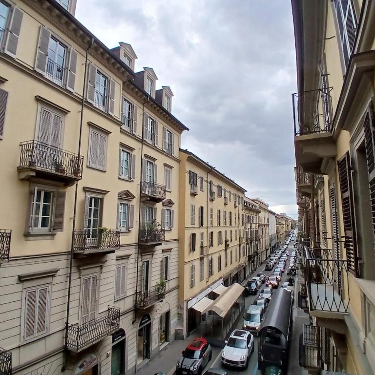 Casa Comoda - Camera Familiare con Balcone - 18
