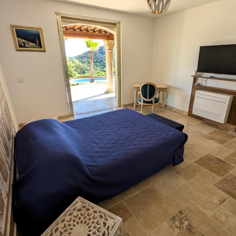 VILLA L'ESTEREL AVEC PISCINE VUE MER -MANDELIEU 06210- 6 Pers - Haus mit 3 Schlafzimmern - 17