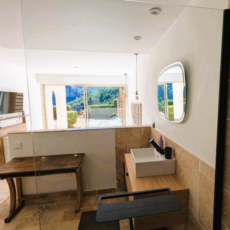 VILLA L'ESTEREL AVEC PISCINE VUE MER -MANDELIEU 06210- 6 Pers - Haus mit 3 Schlafzimmern - 14
