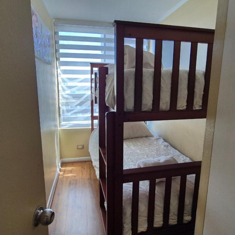 Santiago Centro Depto 2D1B parking free metro Universidad de Chile a 3 cuadras, wifi incuido - Apartamento de 2 dormitorios - 17