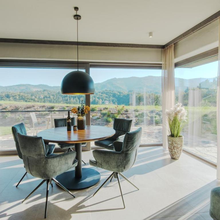Stilvolles Ferienhaus Südsteiermark ruhige Lage top Aussicht & E-Ladestation - Ferienhaus mit 3 Schlafzimmern - 8