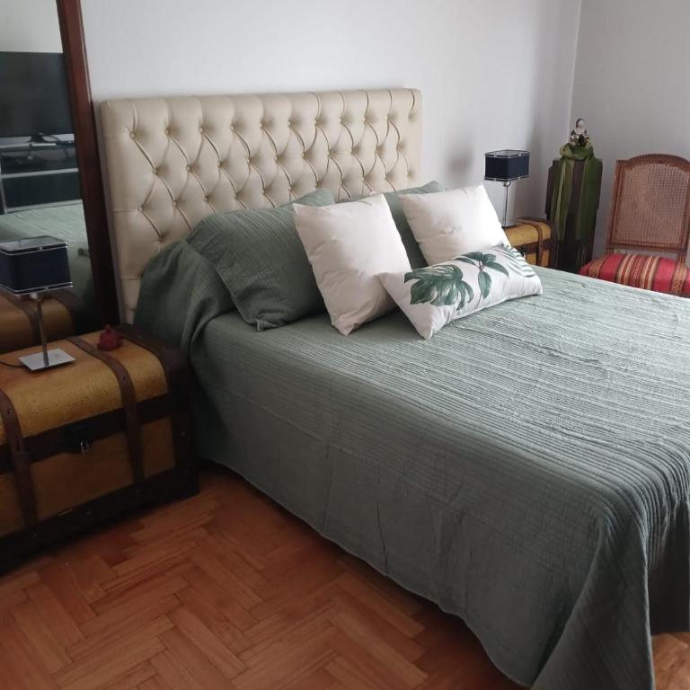 Departamento luminoso con balcón terraza y vista abierta - One-Bedroom Apartment - 9