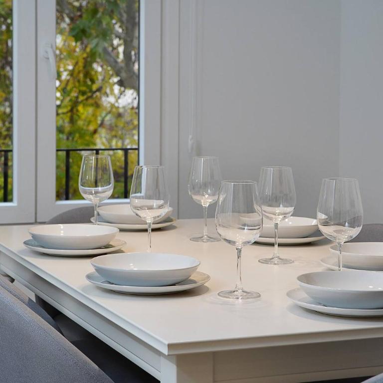 Home4U Paseo de los tristes - Vistas a la Alhambra - Three-Bedroom Apartment - 6