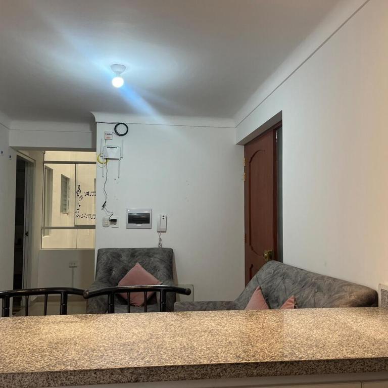Mini apartment cerca al Ovalo pachacutec - Two-Bedroom Apartment - 12