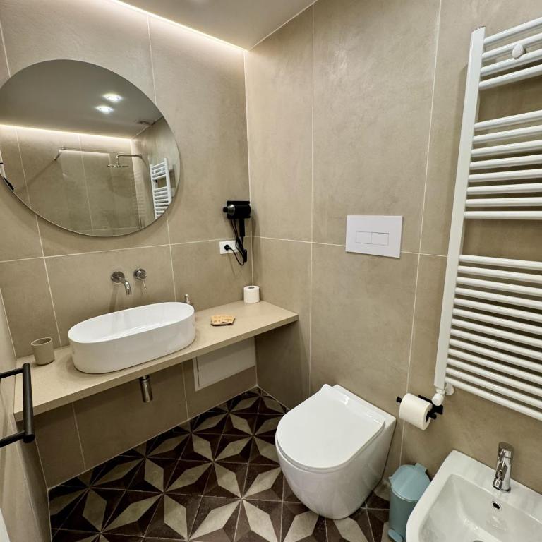 Palermo Central Rooms - Double Room with Balcony - 5