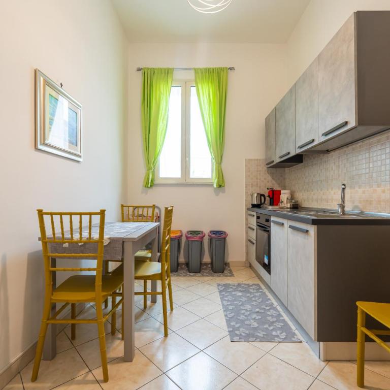 Easylife - Naples - Librai 14 - Historic Center - Two-Bedroom Apartment - 20