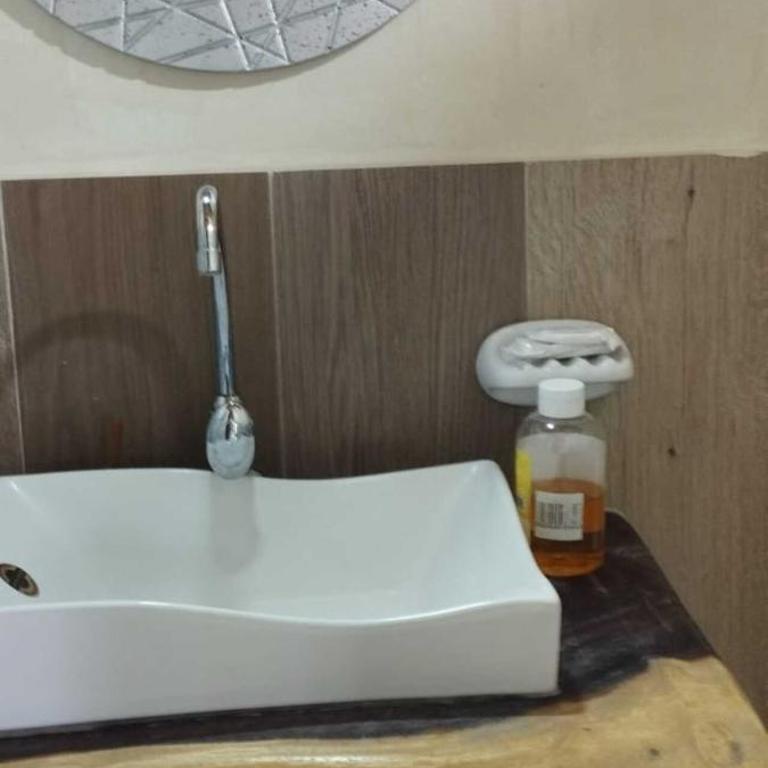 Cabaña Riviera Pacific - Habitación Familiar con baño privado - 4