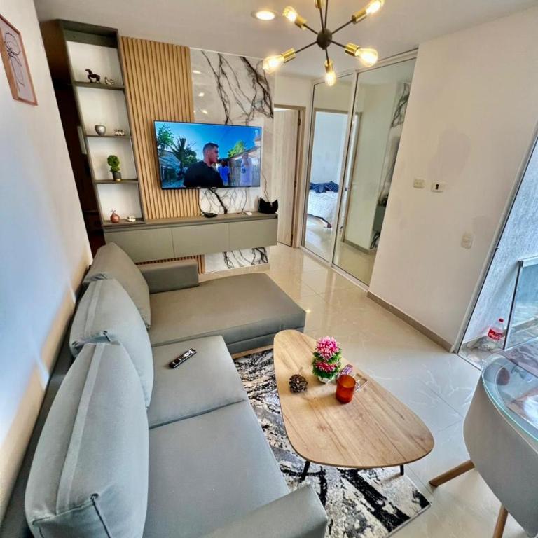 Moderno apartamento con vista al mar en Cartagena - Three-Bedroom Apartment - 1