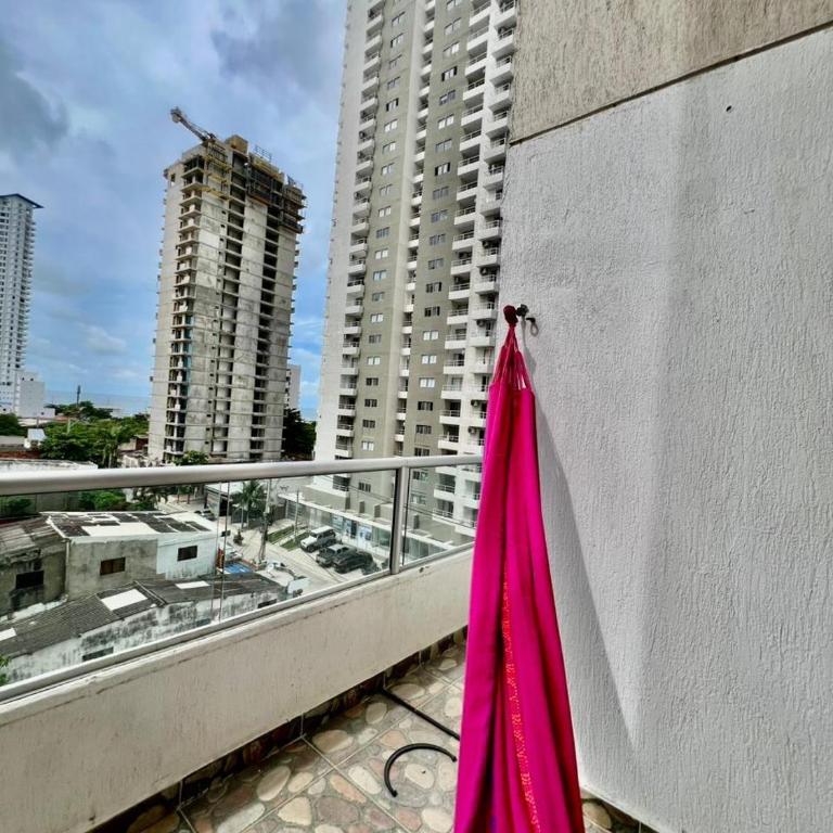 Moderno apartamento con vista al mar en Cartagena - Three-Bedroom Apartment - 18