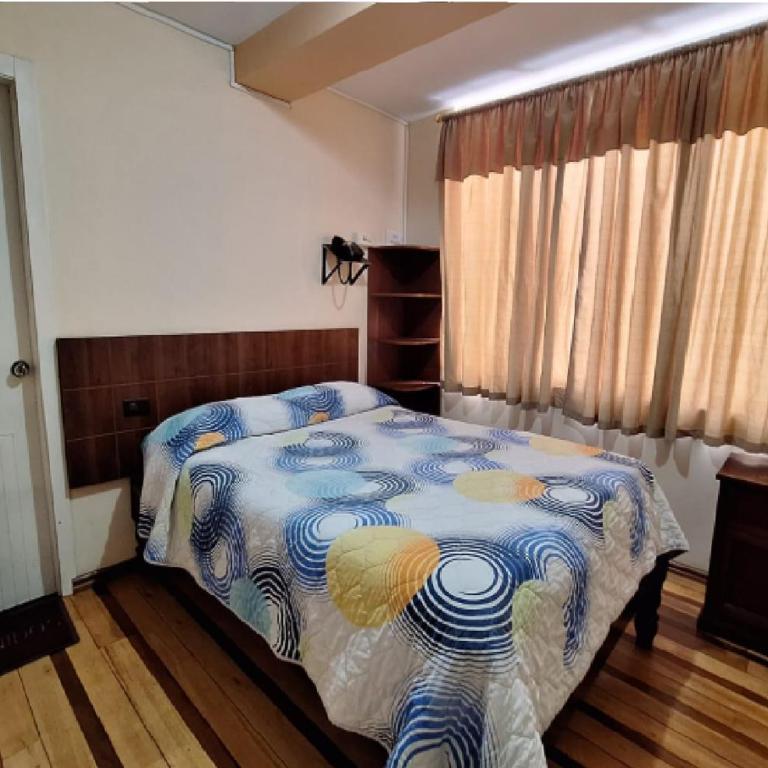 Hostal Puertas Del Sol - Habitación Doble - 3