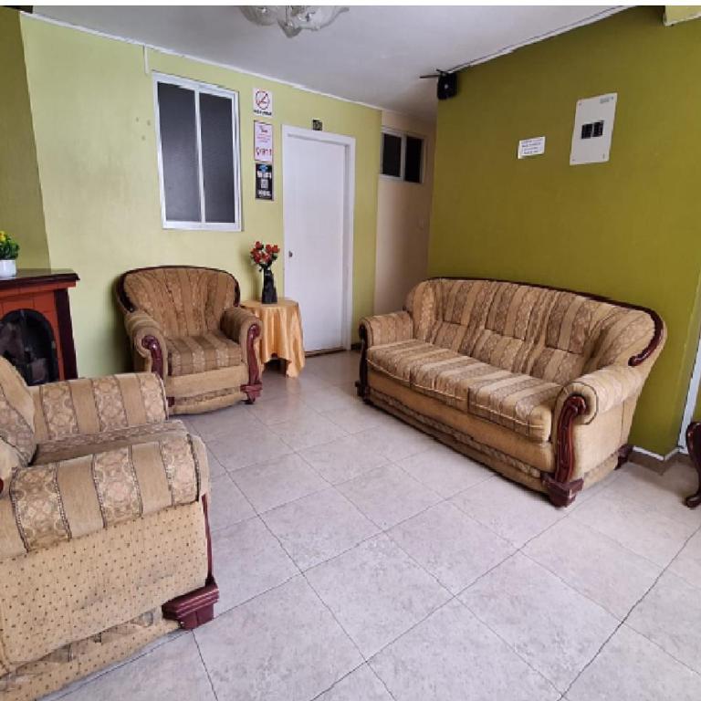 Hostal Puertas Del Sol - Habitación Doble - 7