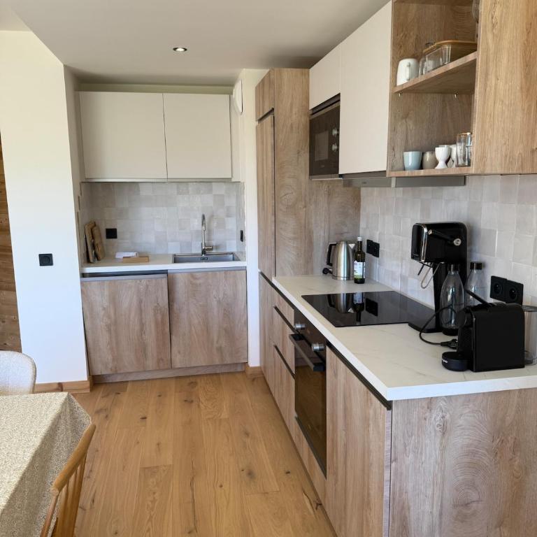 Appartement au Chinaillon 1350 - vue panoramique sur les montagne, -10' des pistes - Apartment mit 3 Schlafzimmern - 26