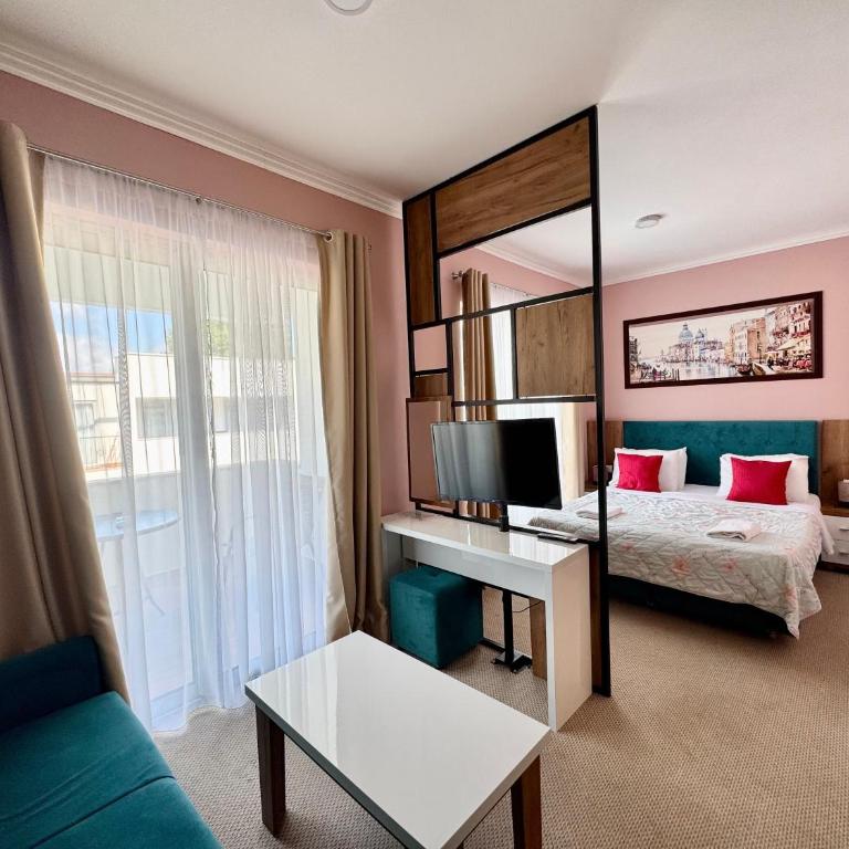 Hotel Halibas - Apartman Tipa "Suite" sa Pogledom na Bazen - 23