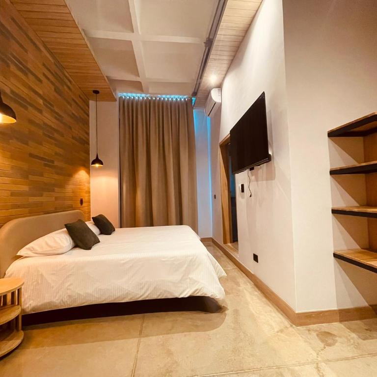Hotel Boutique Obelisco - Deluxe King Room - 12