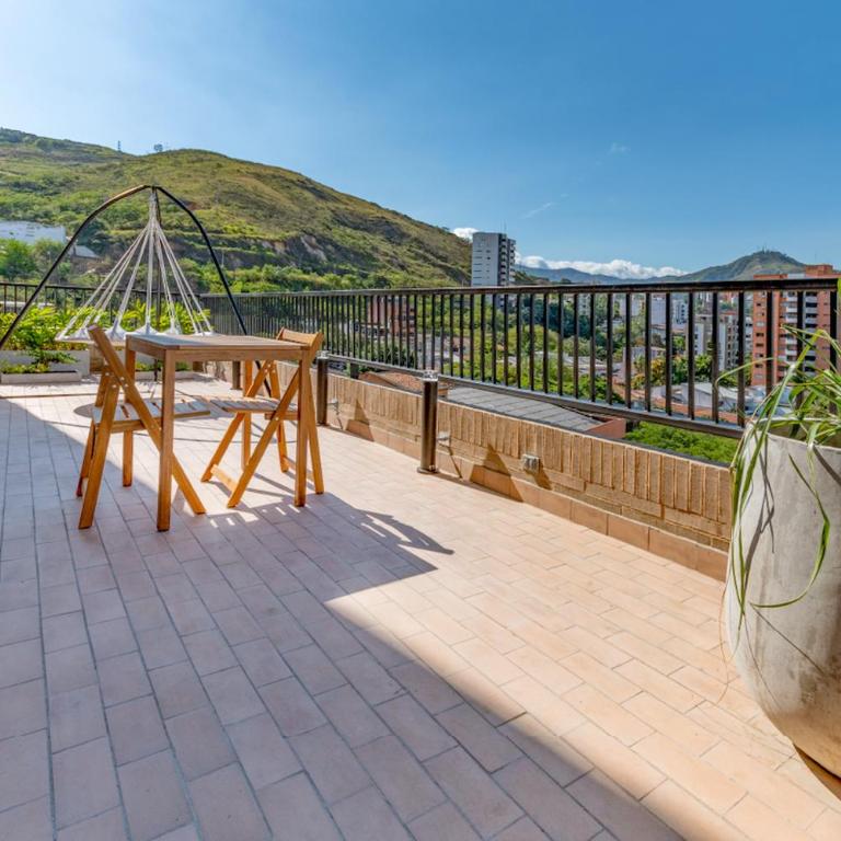 H103 I Spacious Luxury Duplex I Central - Maisonette - 32