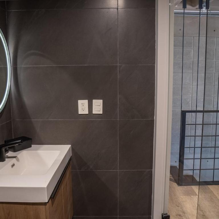 LOFT Apartment Downtown Area - One-Bedroom Apartment - 11