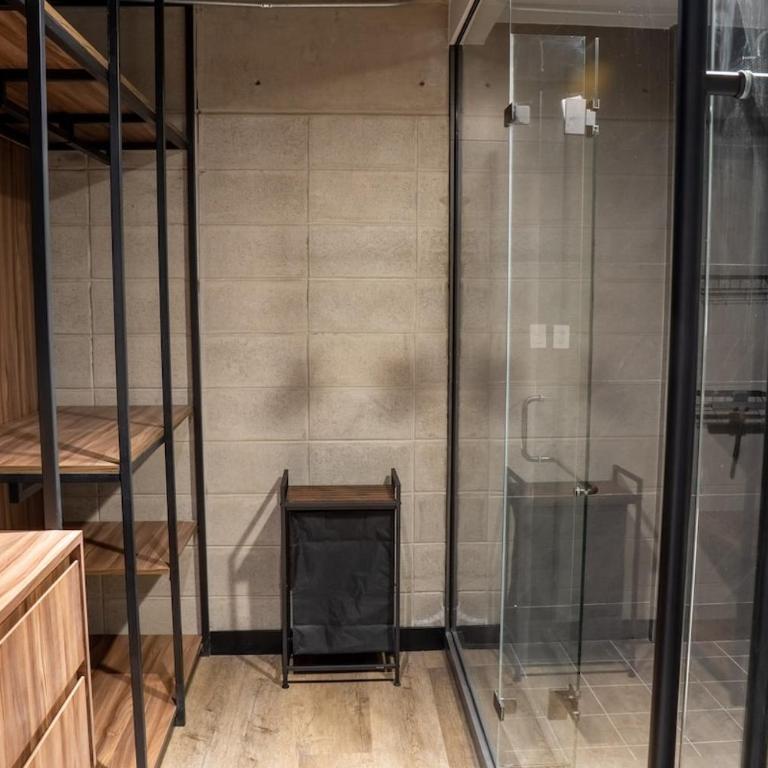 LOFT Apartment Downtown Area - One-Bedroom Apartment - 12