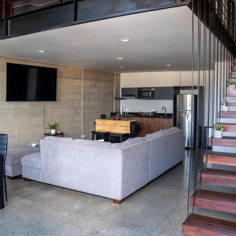 LOFT Apartment Downtown Area - One-Bedroom Apartment - 16